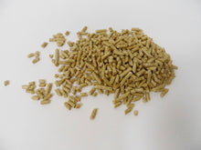 Ladda upp bild till Gallerivisare, Katt/Gnagare Best in Show smådjursströ pellets 14 liter